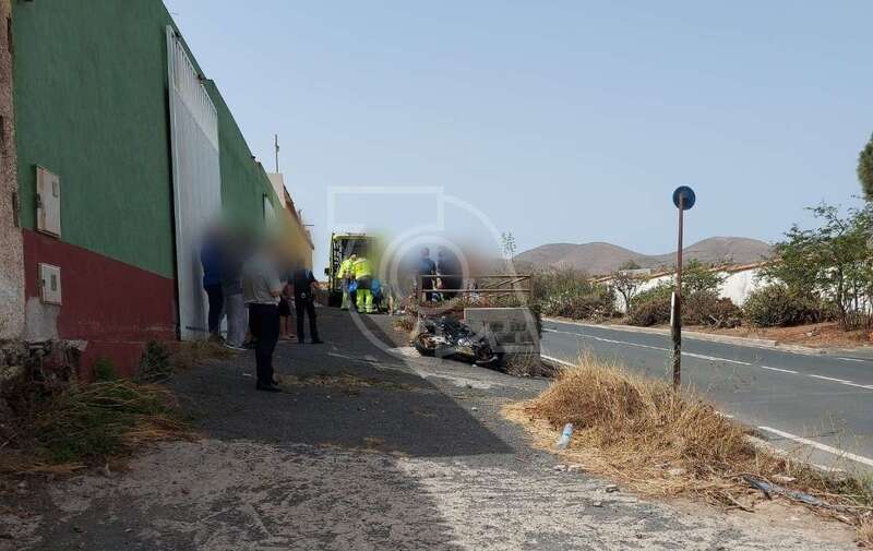 El accidente se produjo en la GC-100 dirección sur, pasado el barrio teldense de Lomo Cementerio / TA